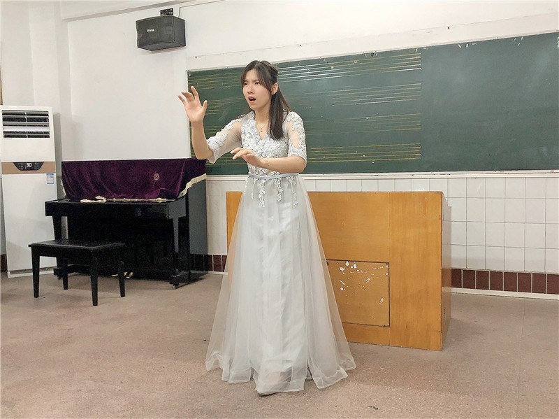 2.3合唱指揮臺(tái)師高中 盧秋穎.jpg